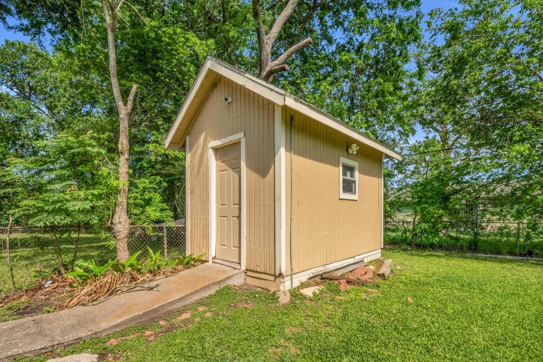 Photo of 3922 Simsbrook Drive