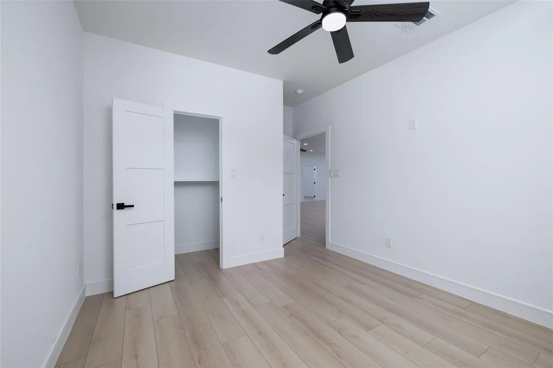Photo of 414 Peach Point Lane