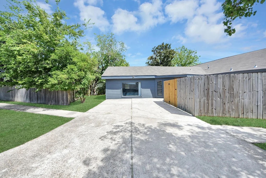 Photo of 6301 Sioux Drive