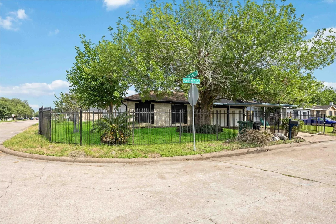 Photo of 12703 Redfern Drive