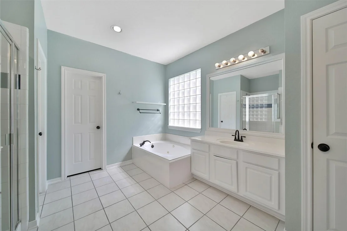Photo of 14430 Chartley Falls Drive