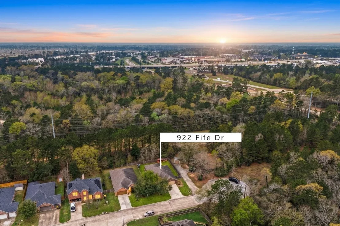 Photo of 922 Fife Drive