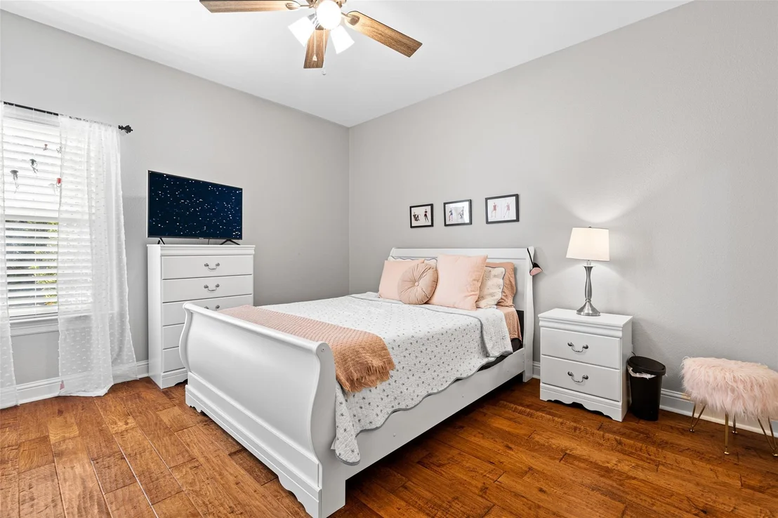 Photo of 155 Oakland