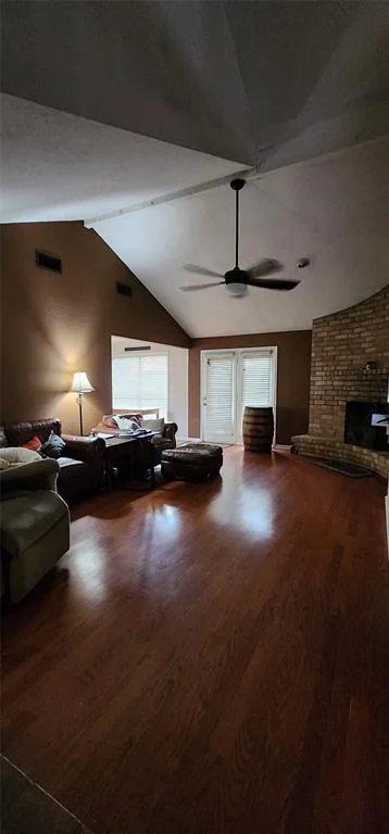 Photo of 532 S Rivershire Drive