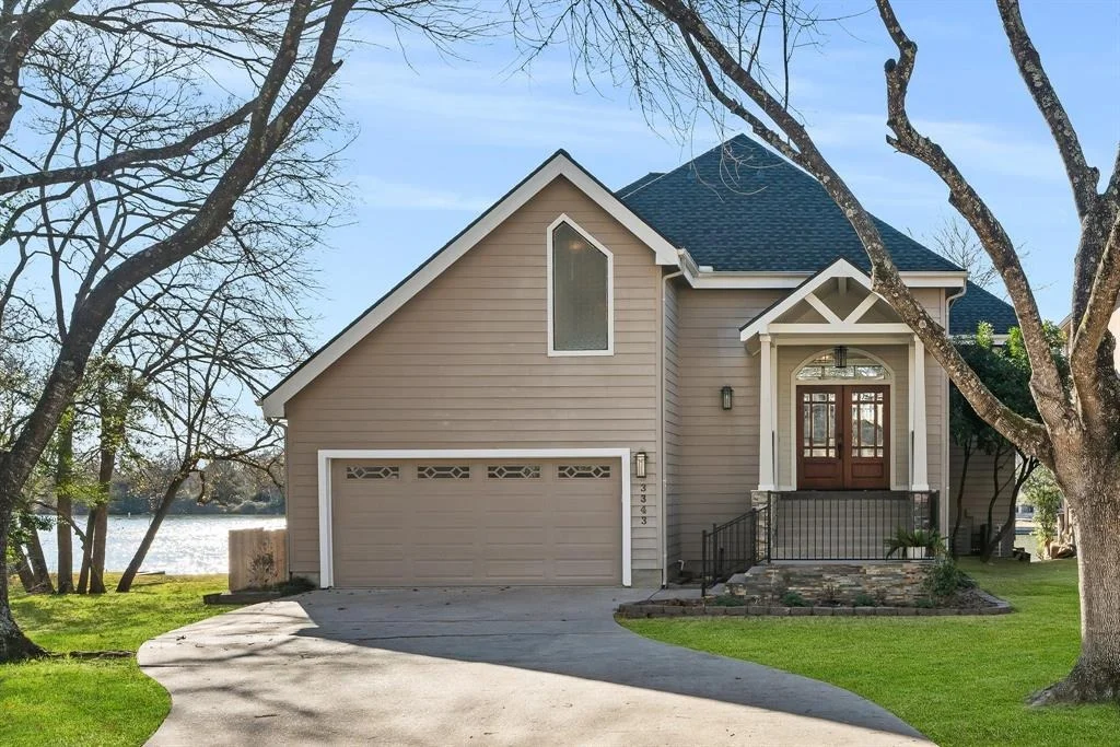 Photo of 3343 Torrey Pines Drive