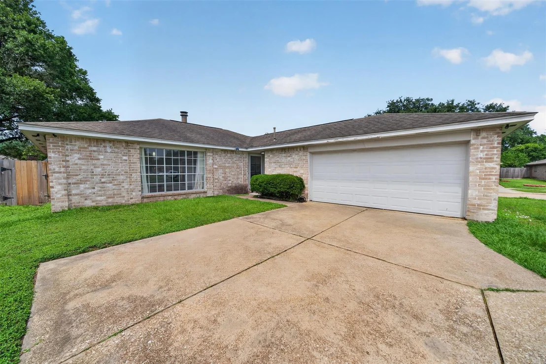 Photo of 17002 Dew Drop Lane