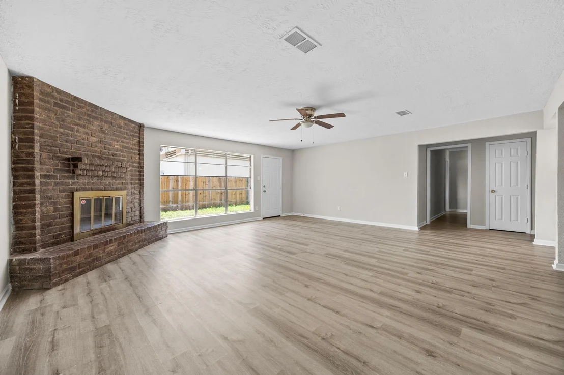 Photo of 16523 Loch Maree Lane