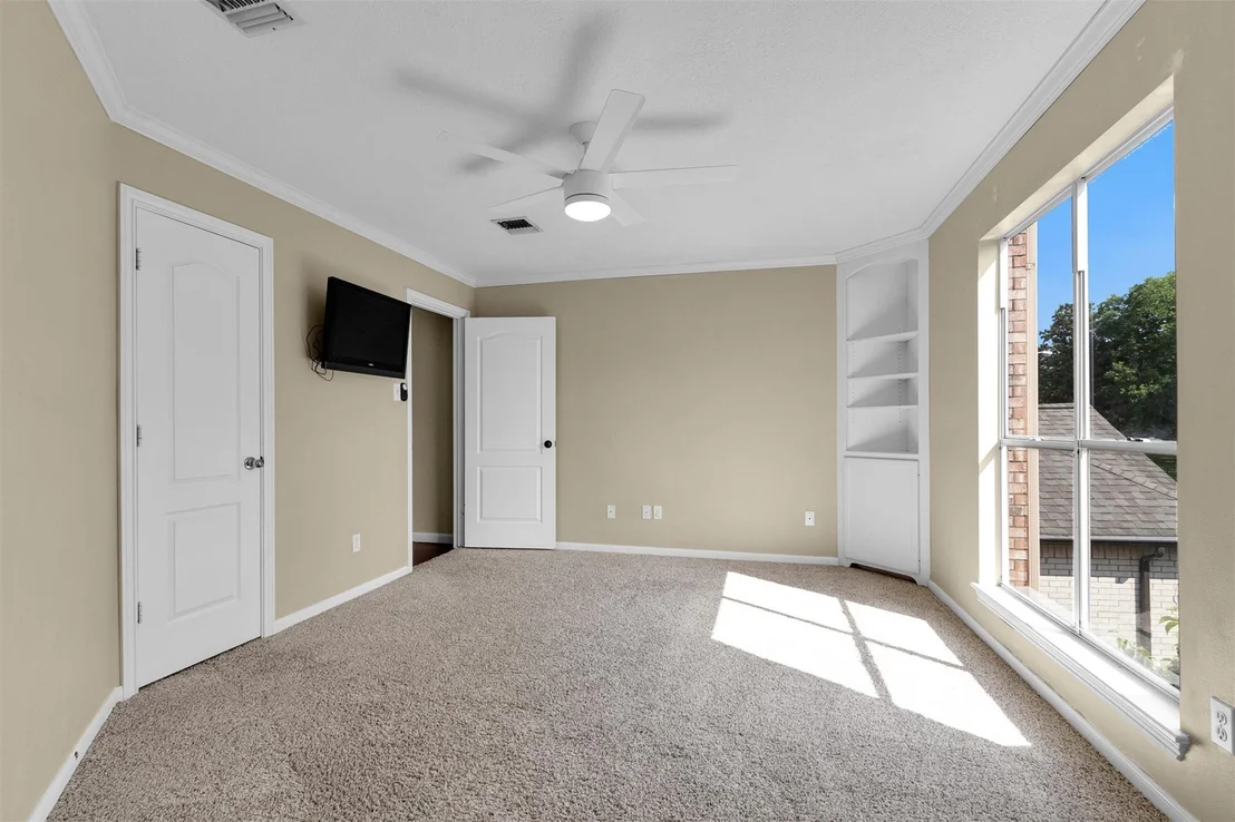 Photo of 1130 Lake View Drive
