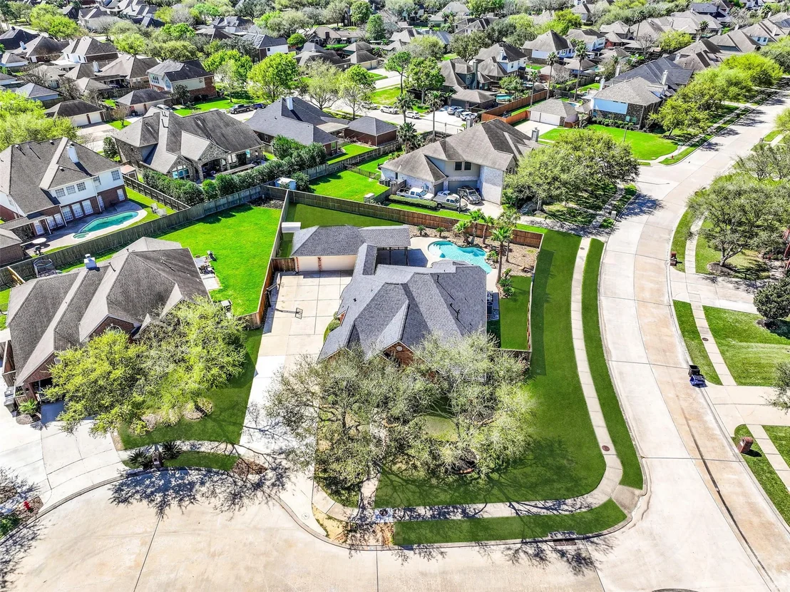 Photo of 901 High Ridge Circle