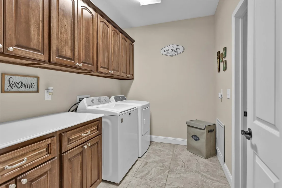 Photo of 300 Deer Trace Boulevard