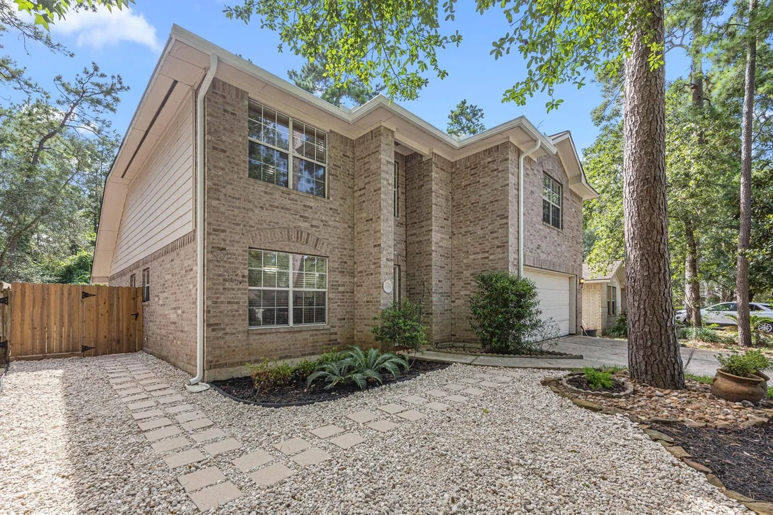 Photo of 202 W Misty Dawn Drive