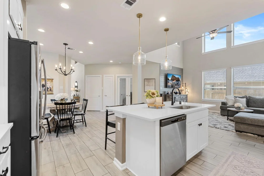 Photo of 337 Andes Drive