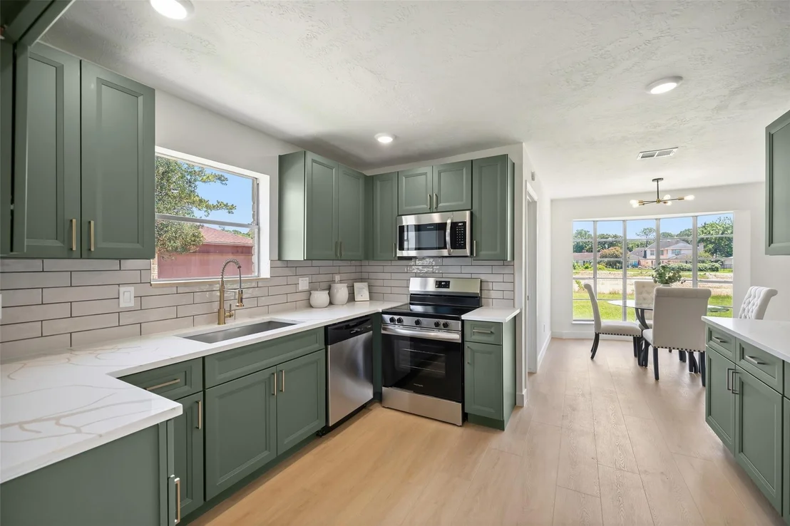 Photo of 5607 Arncliffe Drive