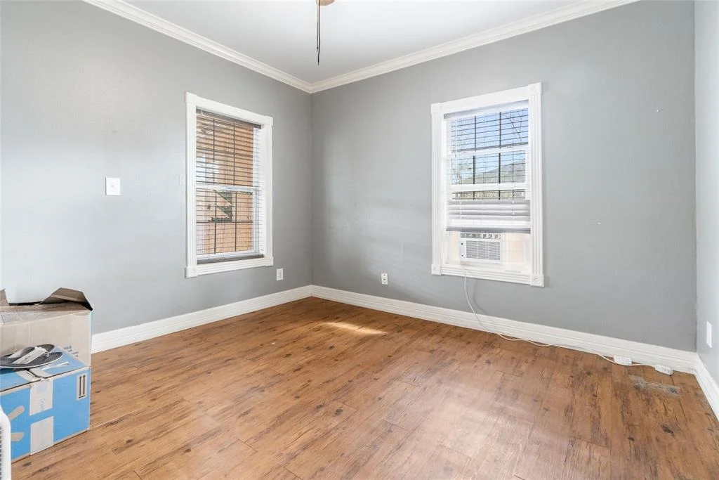 Photo of 710 W 5th Street