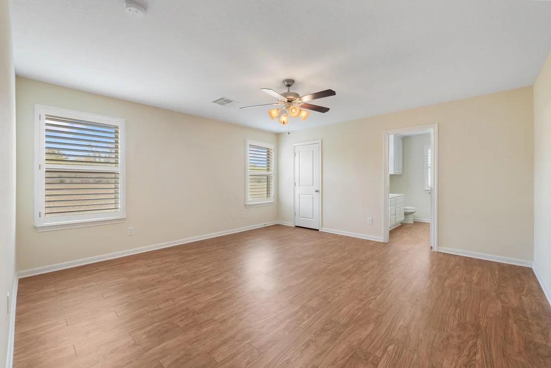 Photo of 1635 Lakeview Drive