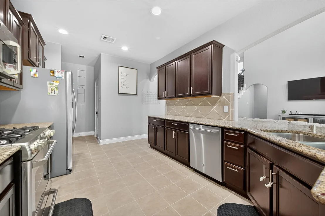 Photo of 1010 Fairway Drive