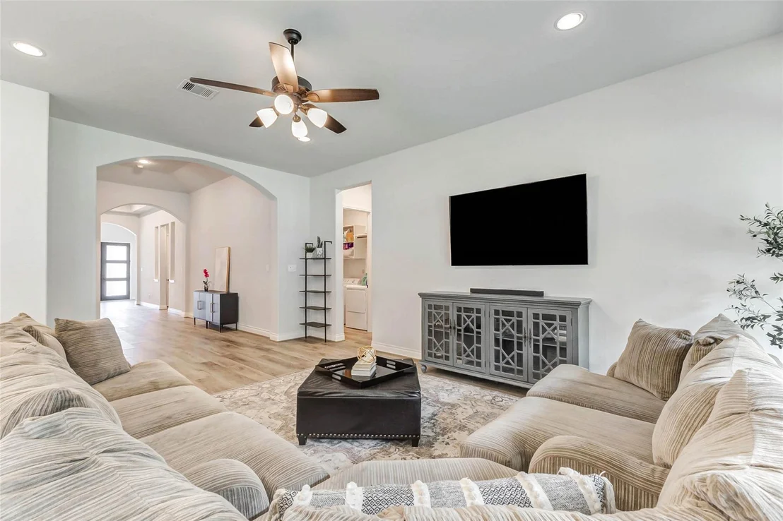 Photo of 1618 Hackberry Heights Drive