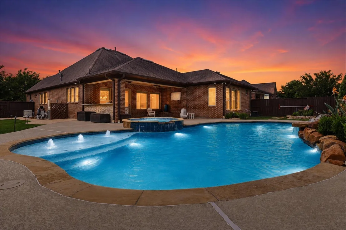 Photo of 6710 Pioneer Trail