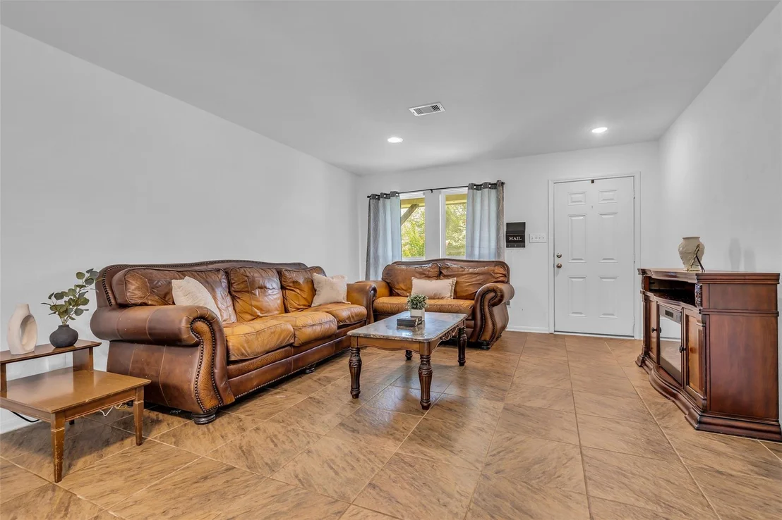 Photo of 16718 Warbler Drive