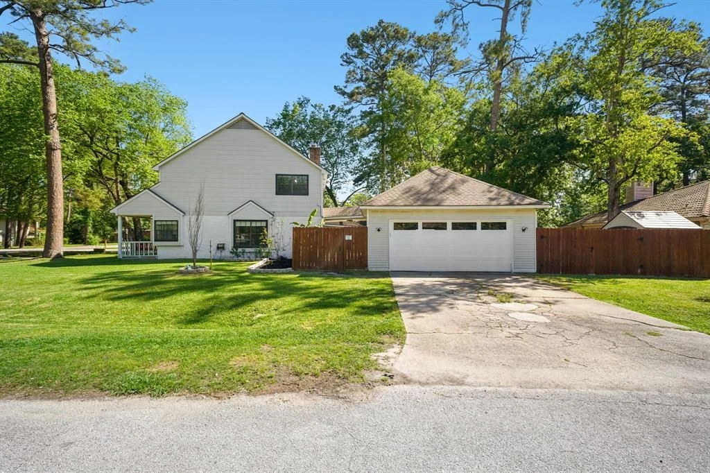 Photo of 13502 Pine Drive