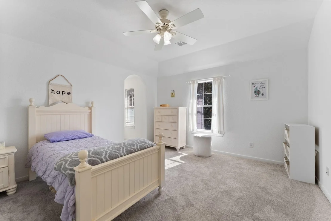 Photo of 15 Cayuga Pond Court