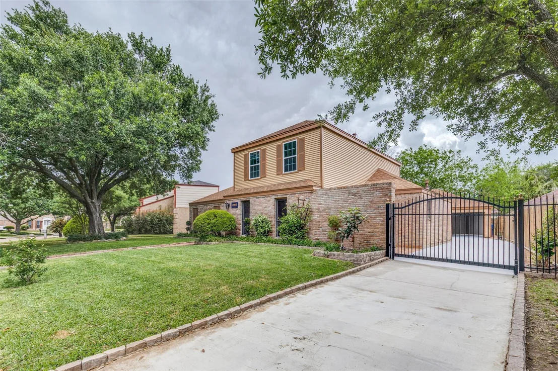 Photo of 7231 Granvia Drive