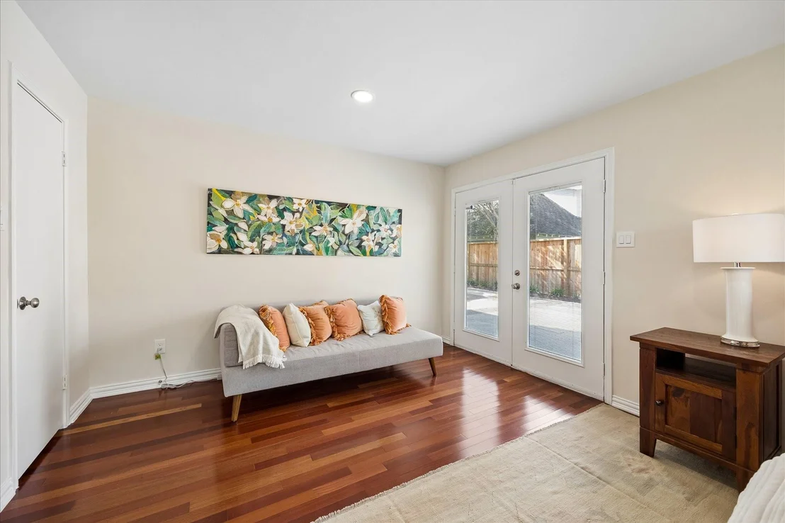 Photo of 1715 Briarpark Drive