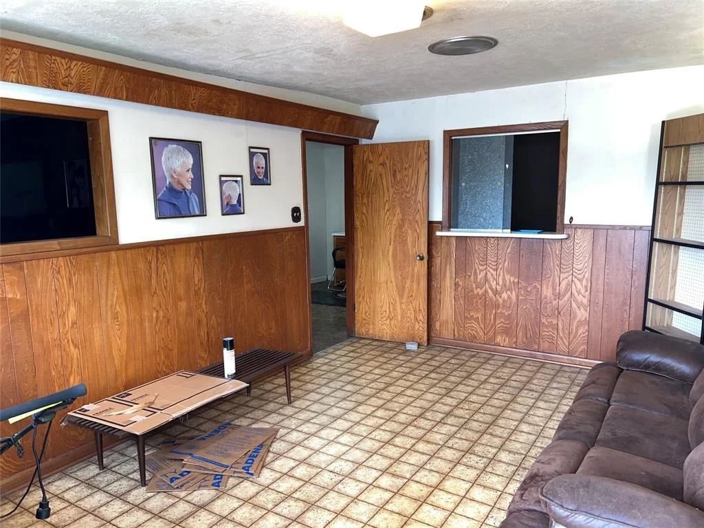 Photo of 810 Thomas Avenue