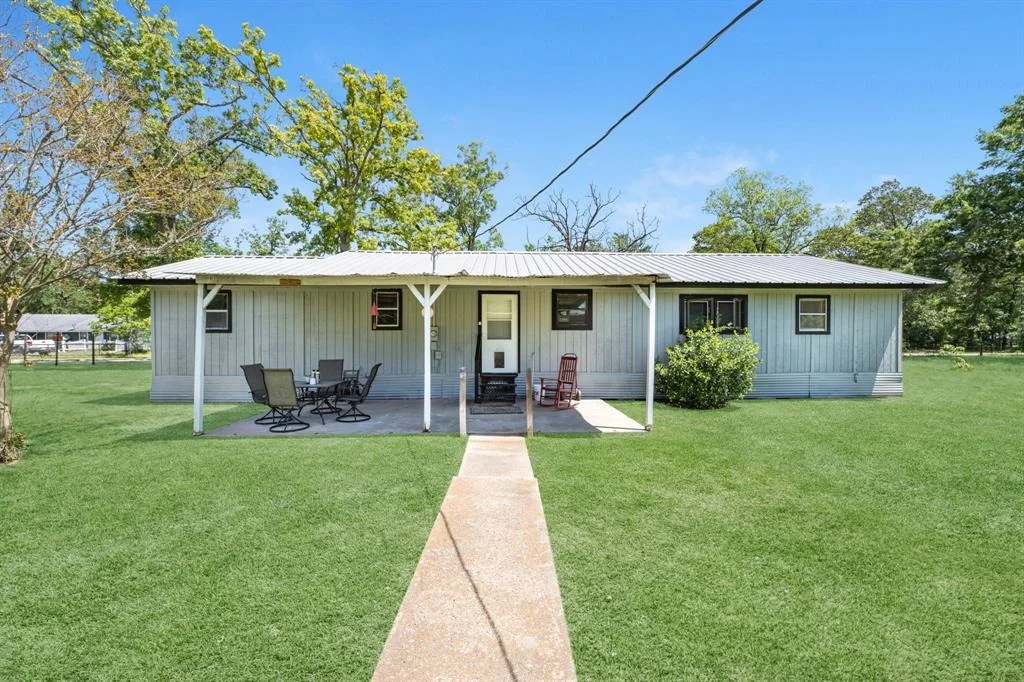 Photo of 100 Oak Ridge Drive