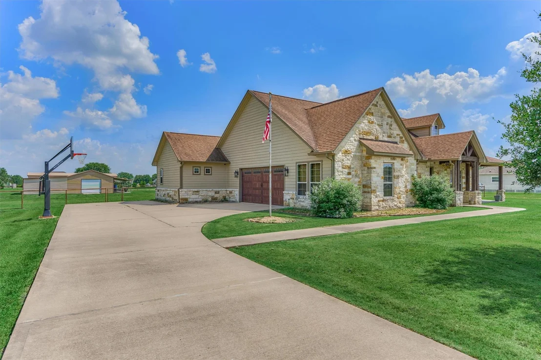 Photo of 106 Longhorn Loop