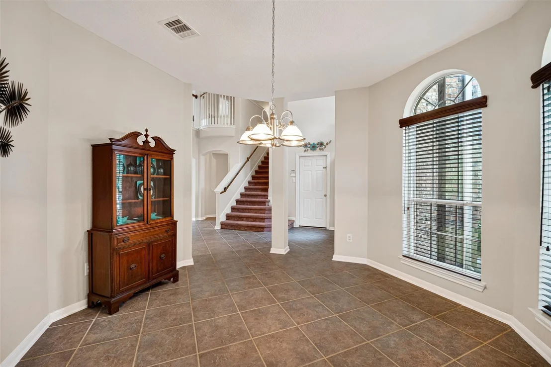 Photo of 806 Dawn Ridge Way