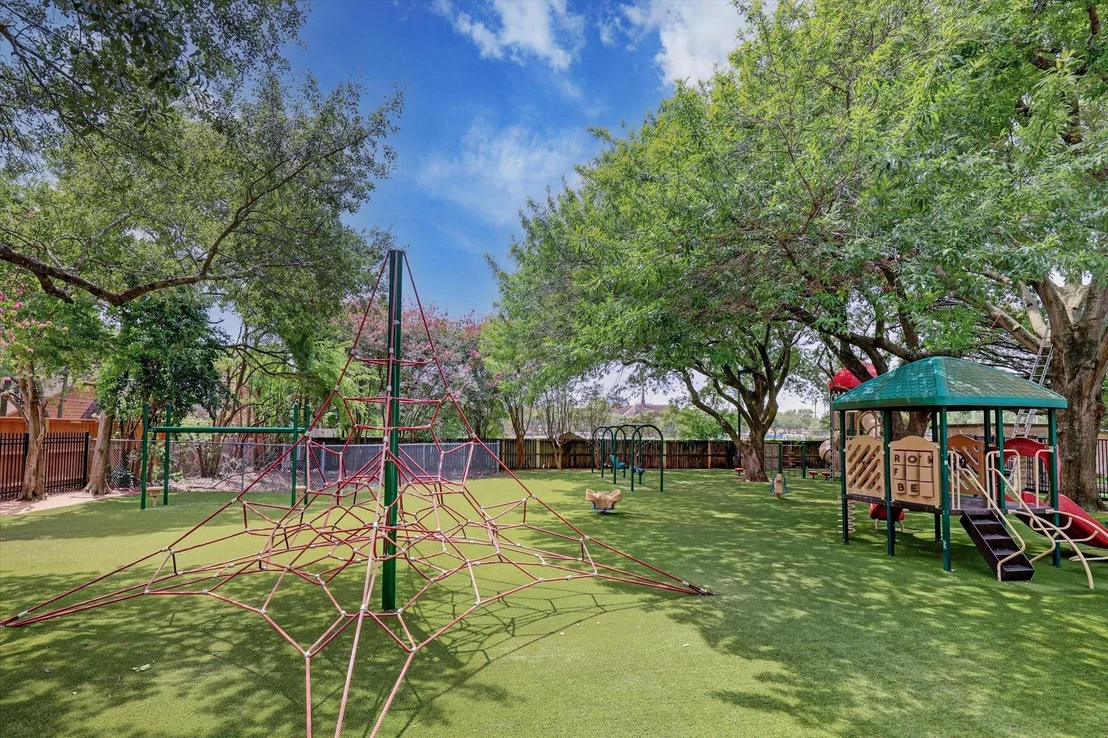 Photo of 10614 Lynbrook Drive