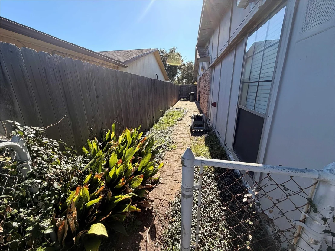 Photo of 14631 Leacrest Drive