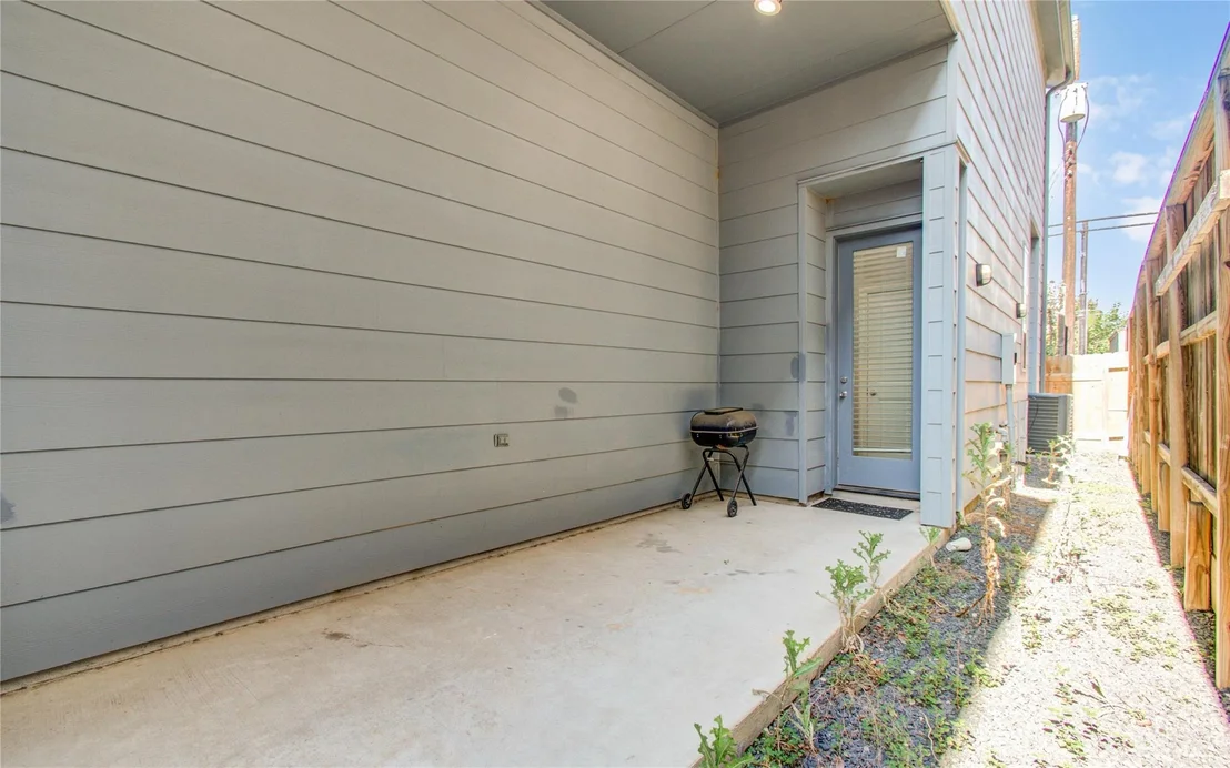 Photo of 8903 Spring Knoll Forest Drive
