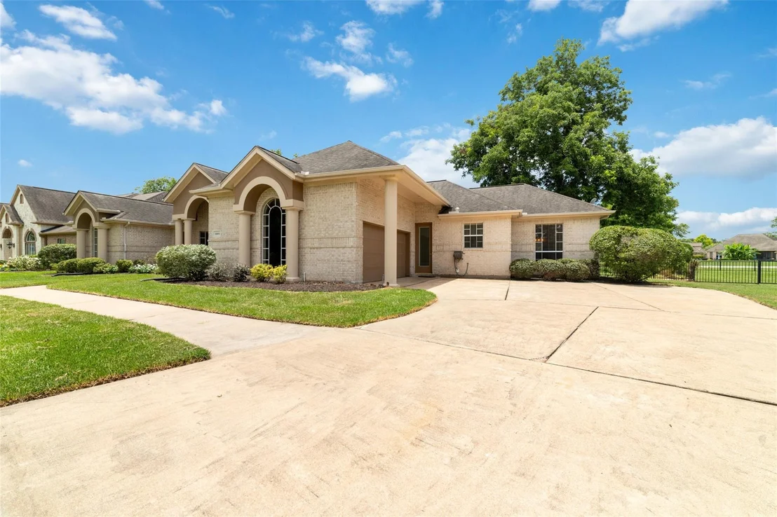 Photo of 32610 Whitburn Trail