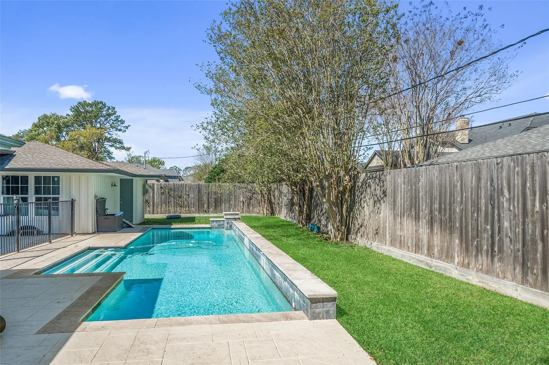 Photo of 8710 Burkhart Road