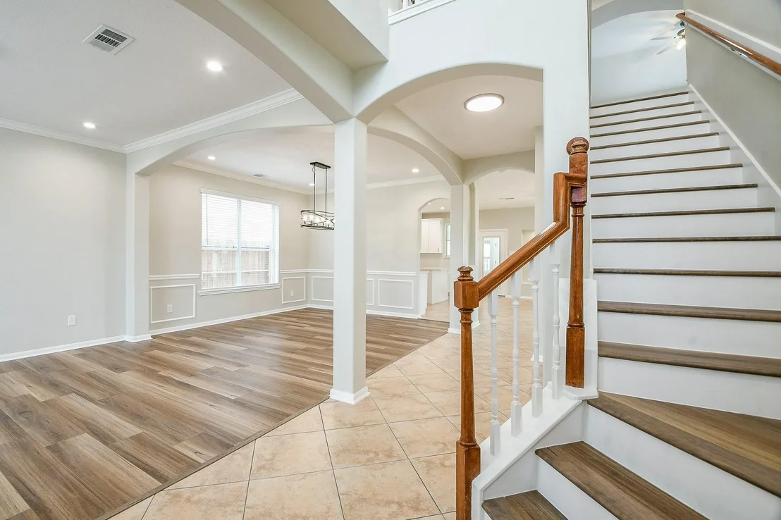 Photo of 815 Robins Way