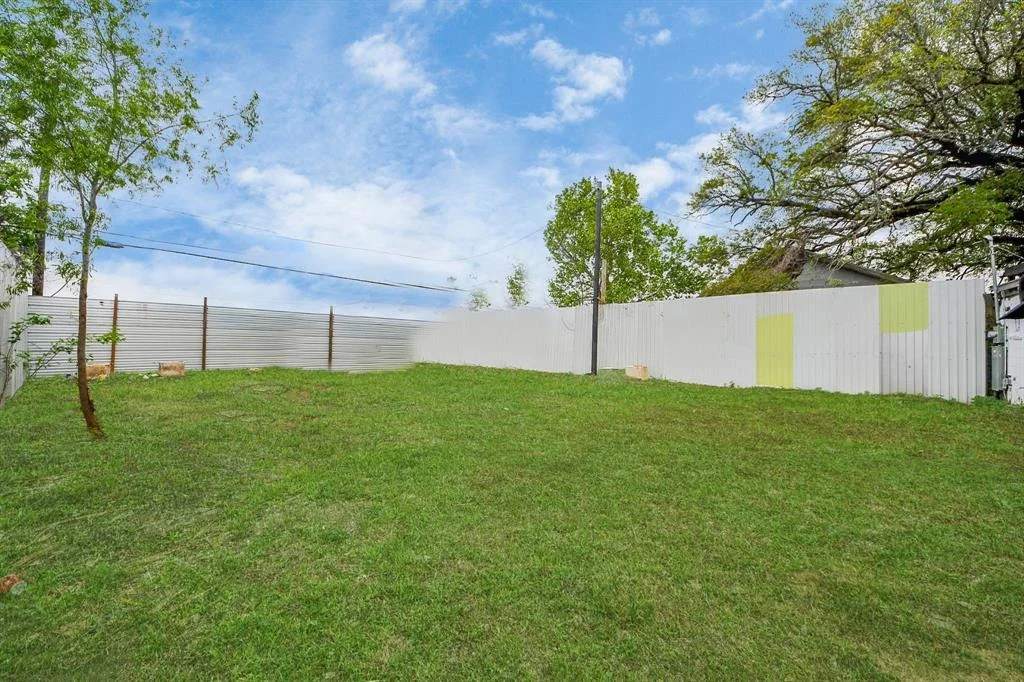 Photo of 8330 Lockheed Avenue