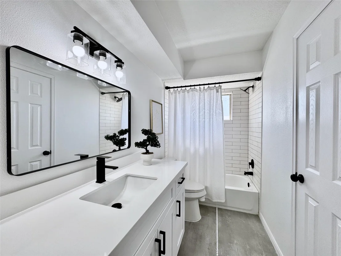 Photo of 3739 Moonlite Drive