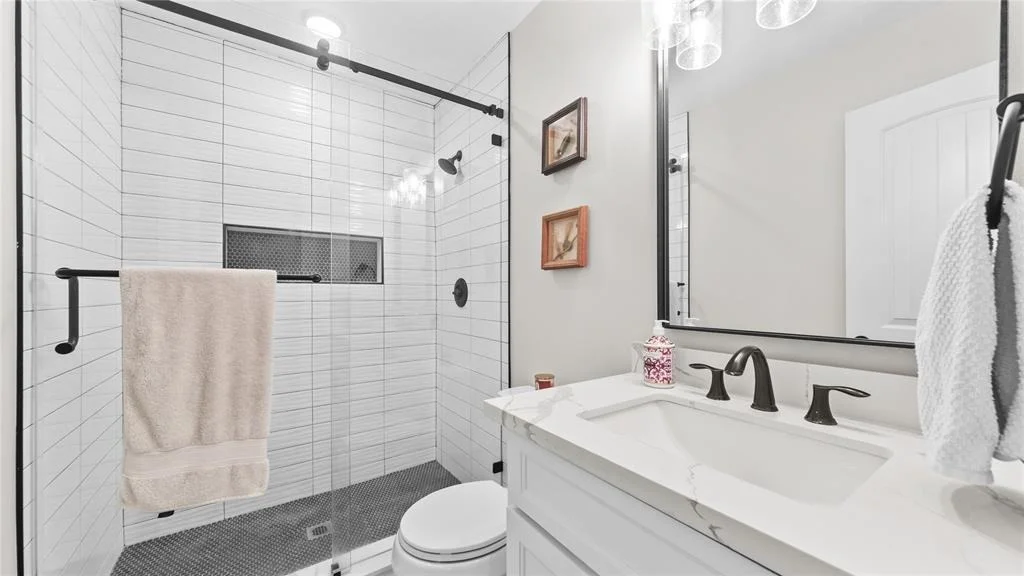 Photo of 5939 Bankside Drive