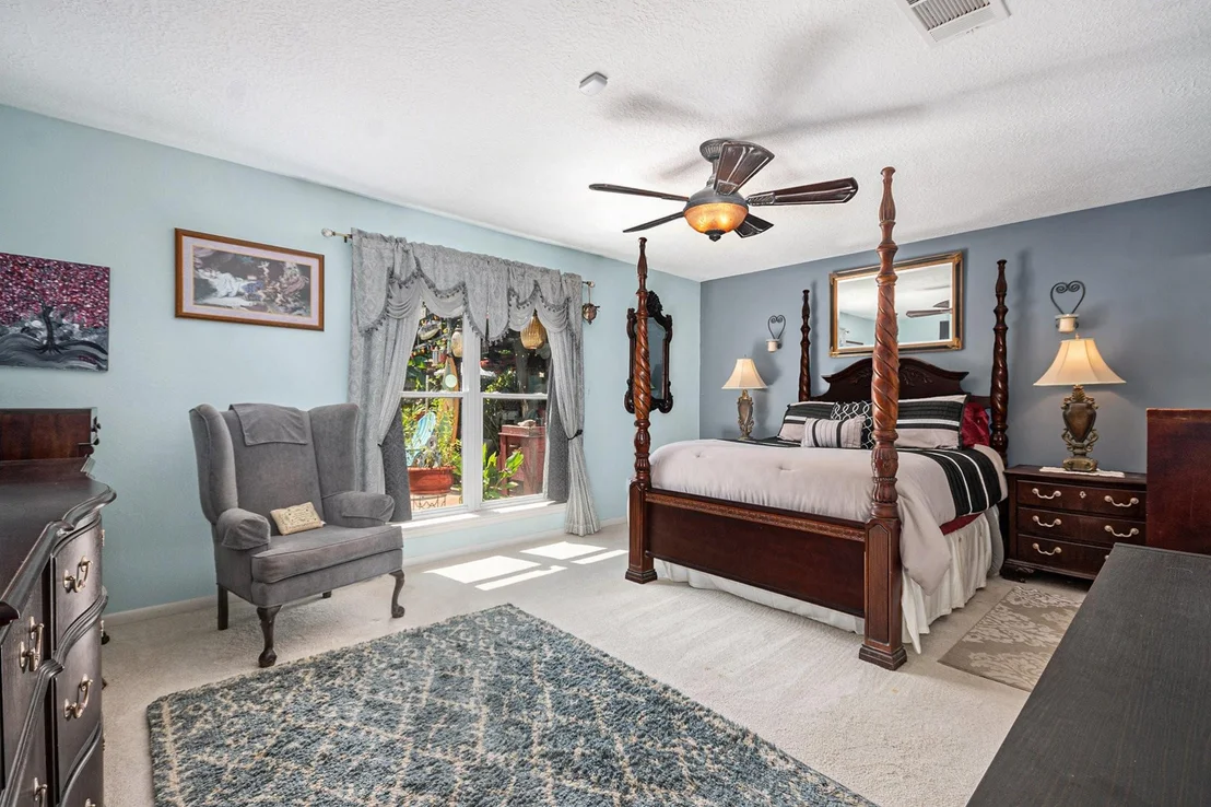 Photo of 830 Seamaster Drive