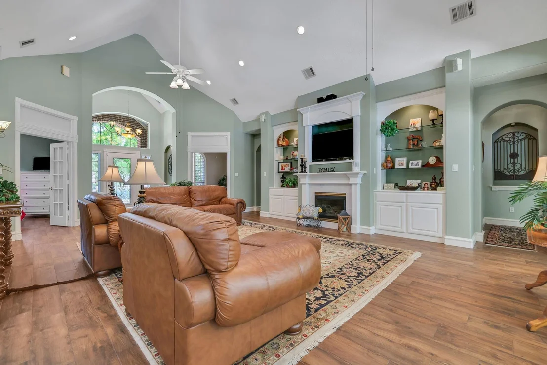 Photo of 601 Lake Grove Drive