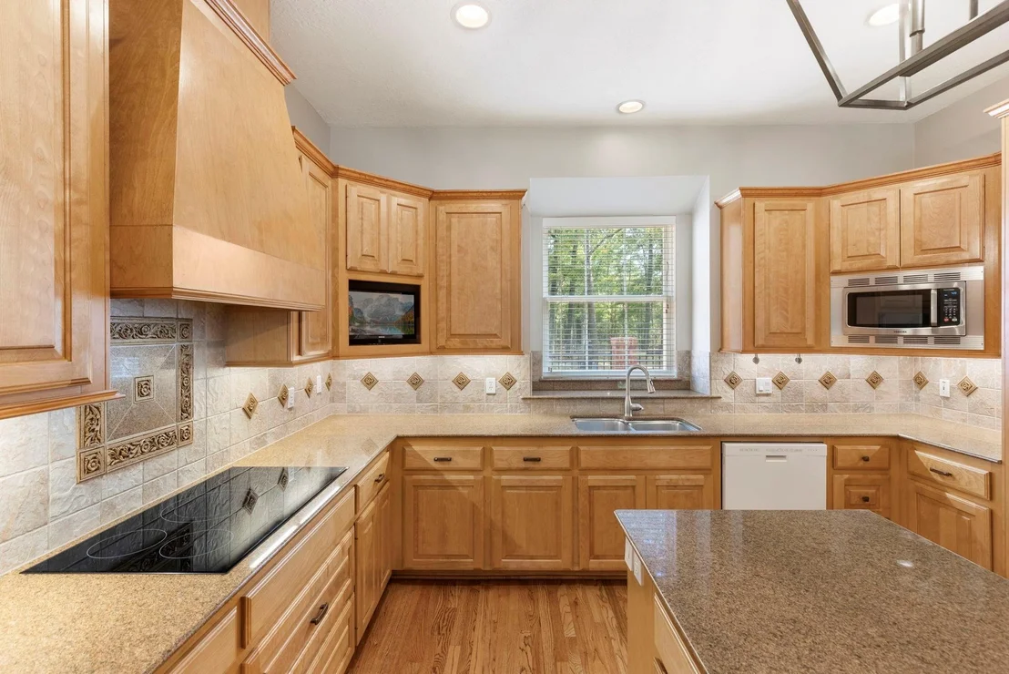 Photo of 10857 Lake Forest Drive