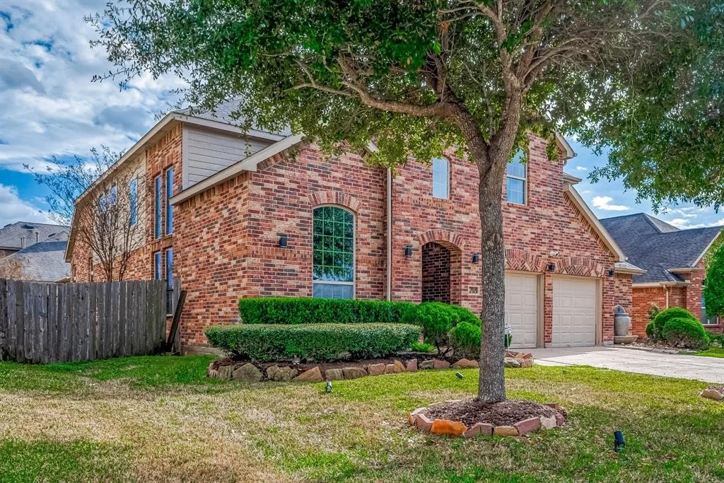 Photo of 218 Bent Ray Court