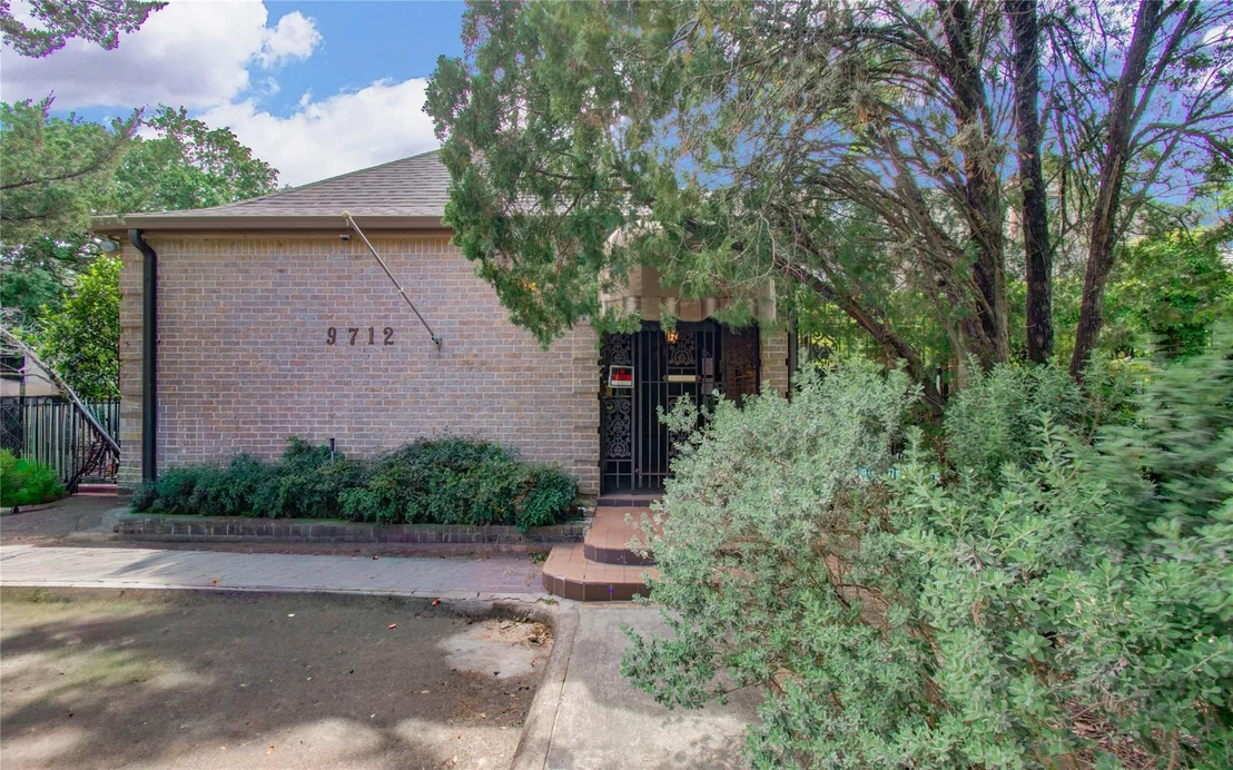 Photo of 9712 Longmont Drive