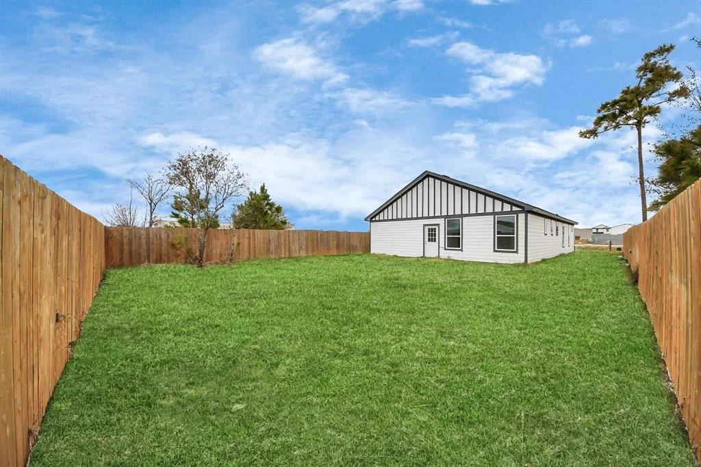 Photo of 1756 Road 5723
