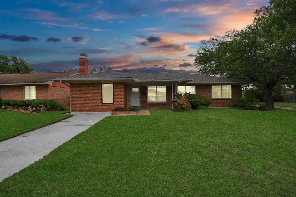 Photo of 3111 Tanglebriar Drive