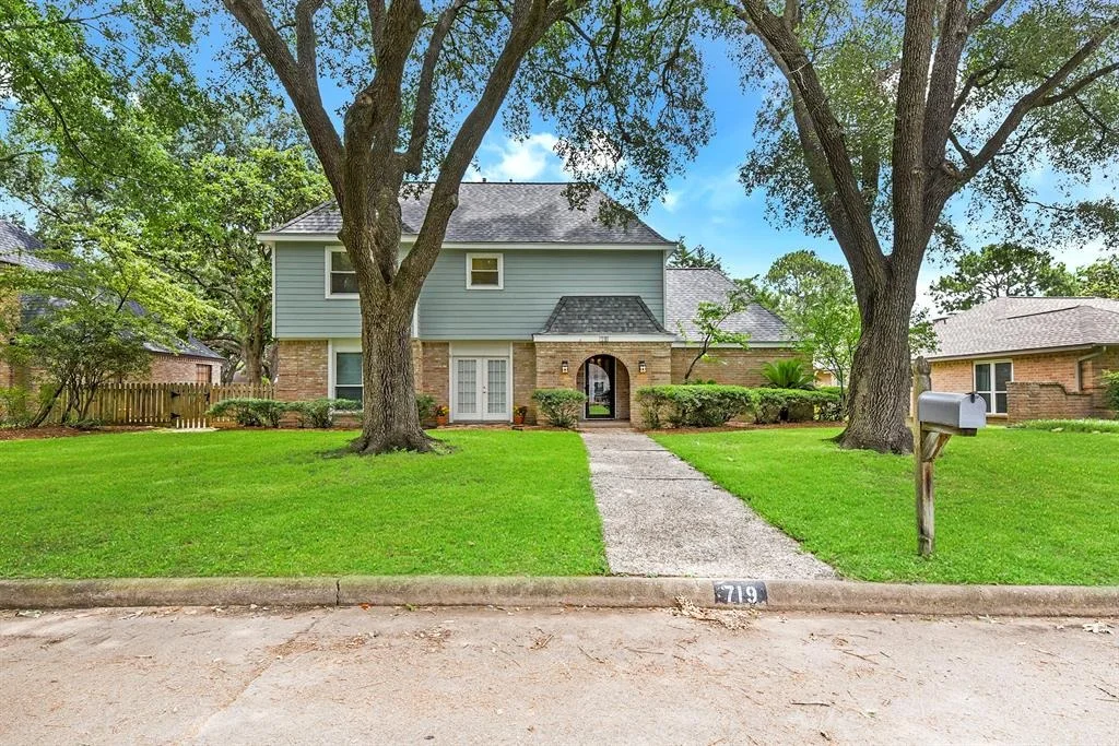 Photo of 719 Herrick Court