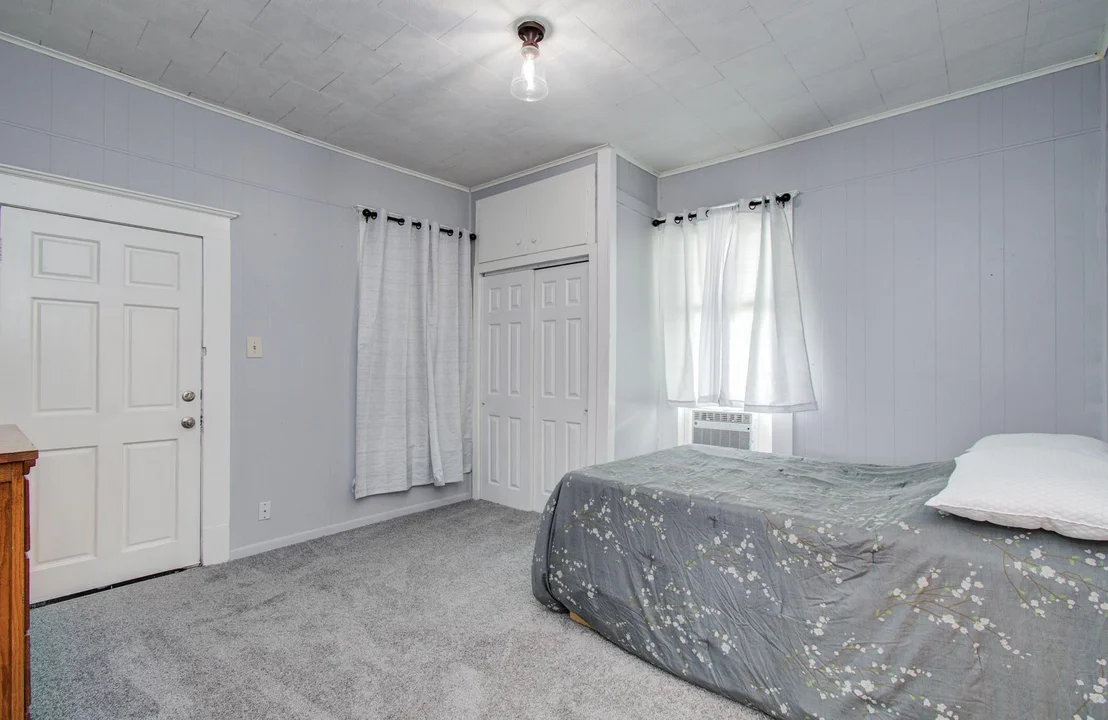Photo of 155 Davis Street