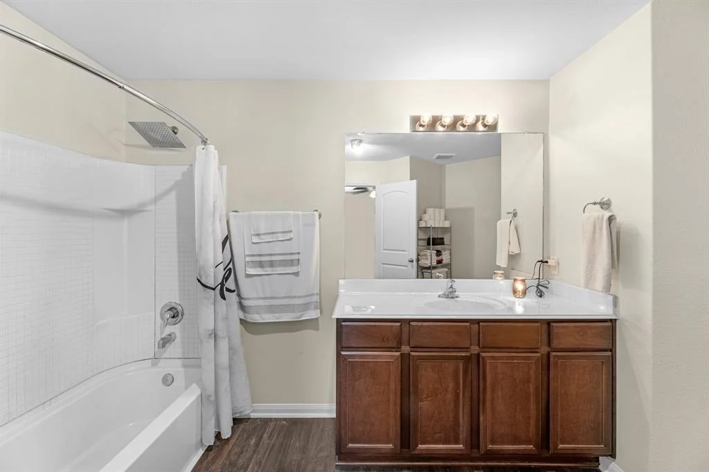 Photo of 531 Douro Drive